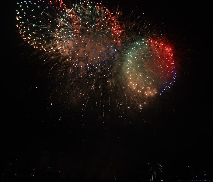 Lễ hội pháo hoa Quốc tế Đà Nẵng 2018: Việt Nam - Ba Lan mở màn “Nhịp cầu tình yêu” - Anh 11