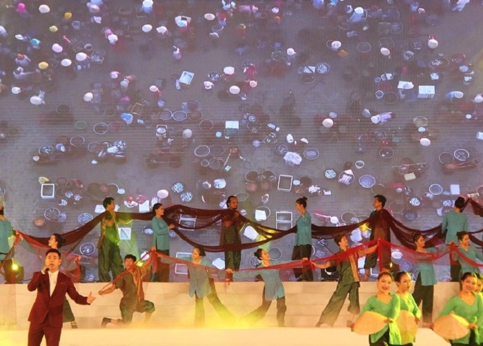 Vinh danh nghệ thuật Bài Chòi là Di sản văn hóa phi vật thể của nhân loại - Anh 5