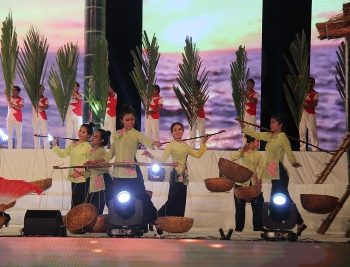 Vinh danh nghệ thuật Bài Chòi là Di sản văn hóa phi vật thể của nhân loại - Anh 8