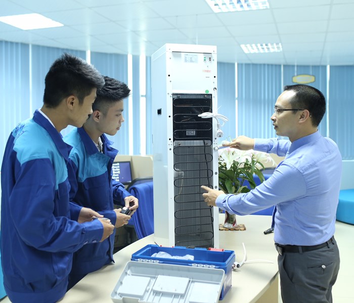 Khát vọng làm chủ công nghệ lọc nước của một doanh nhân Việt - Anh 1
