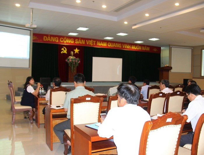 PC Khánh Hòa: Cam kết áp dụng hệ thống quản lý bảo đảm an toàn cho sức khỏe - Anh 1