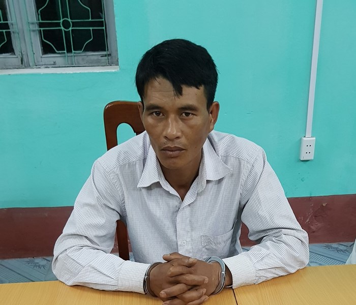 Bắt đối tượng hiếp dâm và cướp tài sản sau khi hẹn gặp qua mạng - Anh 1