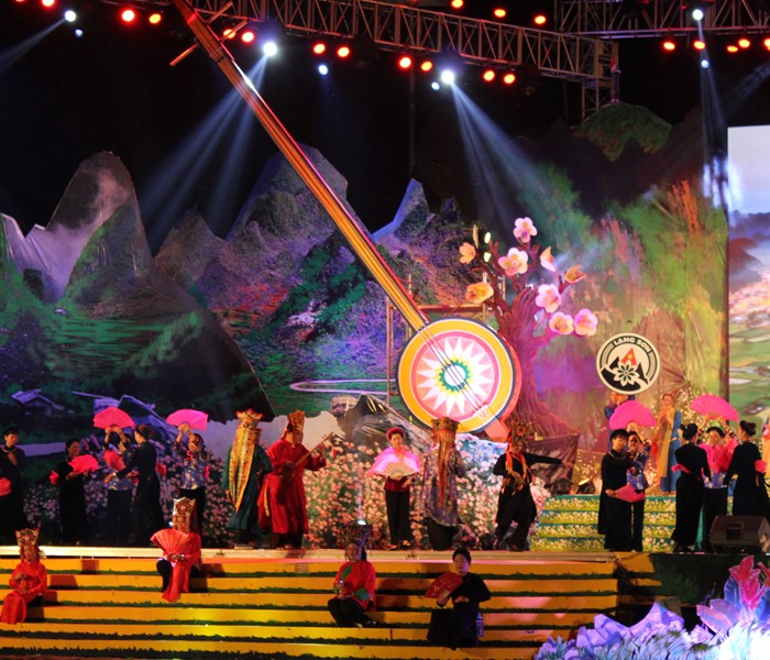 Như hoa hướng dương hướng về mặt trời - Anh 3
