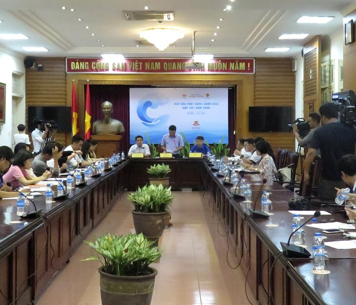 Chiến dịch bảo vệ môi trường trong hoạt động du lịch - Anh 1