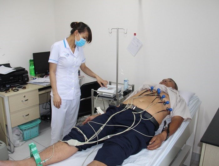 PC Khánh Hòa: Luôn quan tâm, chăm lo sức khỏe người lao động - Anh 2