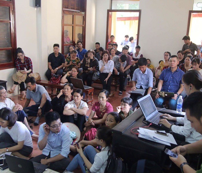 Xét xử vụ chạy thận: Nghi vấn xung quanh lời khai sinh đôi - Anh 1