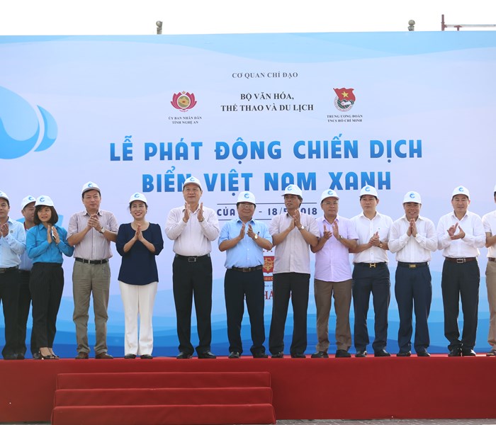 Chiến dịch Biển Việt Nam xanh 2018 - Anh 1