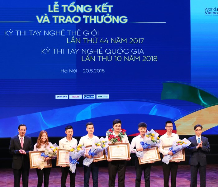 Kỹ năng nghề tốt để thành công hơn - Anh 4