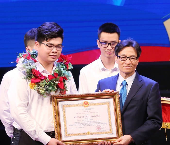 Kỹ năng nghề tốt để thành công hơn - Anh 5