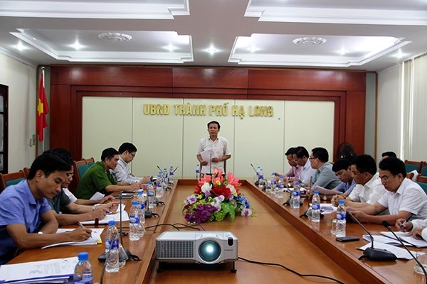 Quảng Ninh:Tổng cục Du lịch làm việc với UBND TP Hạ Long và huyện Cát Hải - Anh 1