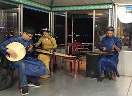 Ca Huế và nỗi buồn sênh phách - Anh 3