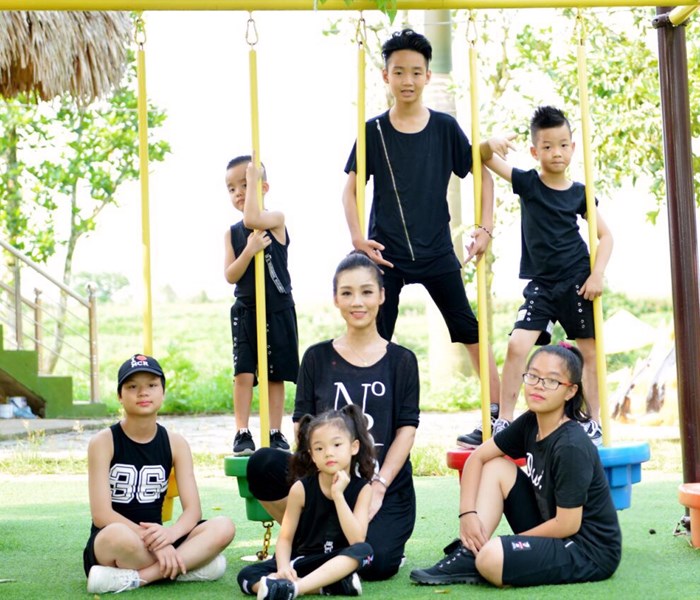 Nỗ lực vượt khó để sống hạnh phúc - Anh 1