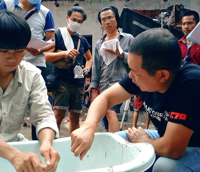 Làm phim “Thành phố ngủ gật”: “Tôi phải đuổi theo các nhân vật” - Anh 1