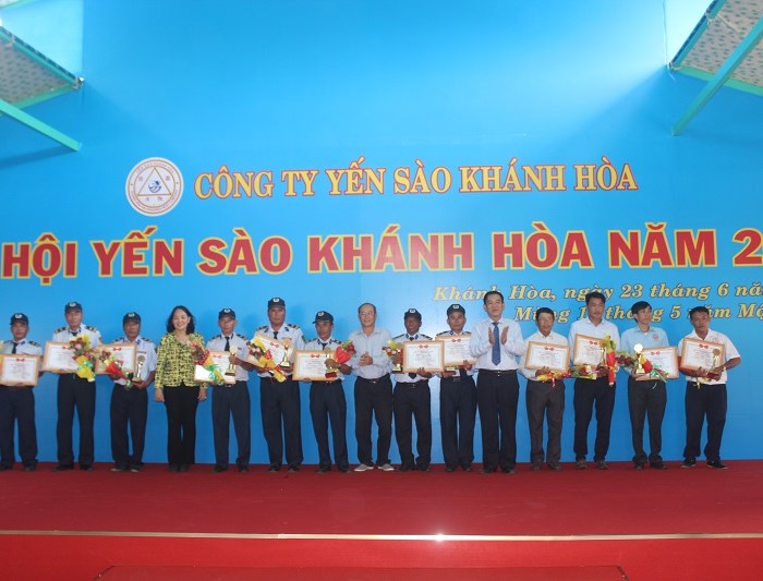 Khánh Hòa: Tưng bừng Lễ hội Yến Sào năm 2018 - Anh 1