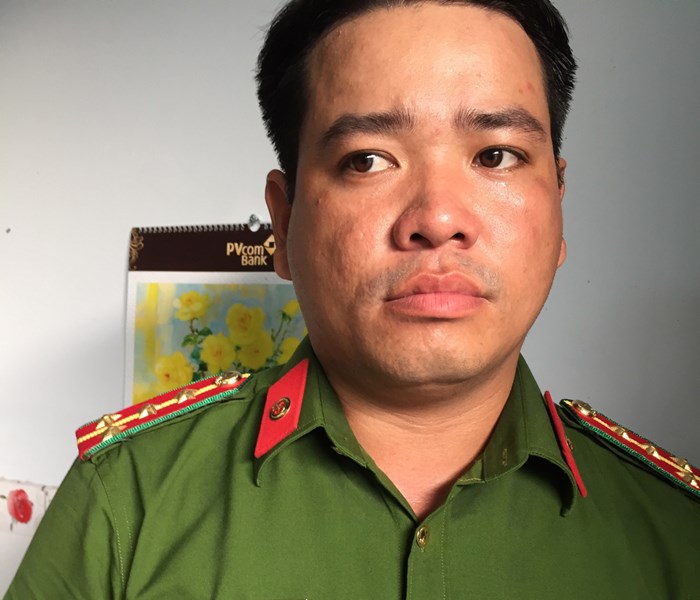 Vừa ra hạn tù, giả danh công an đi lừa đảo - Anh 1