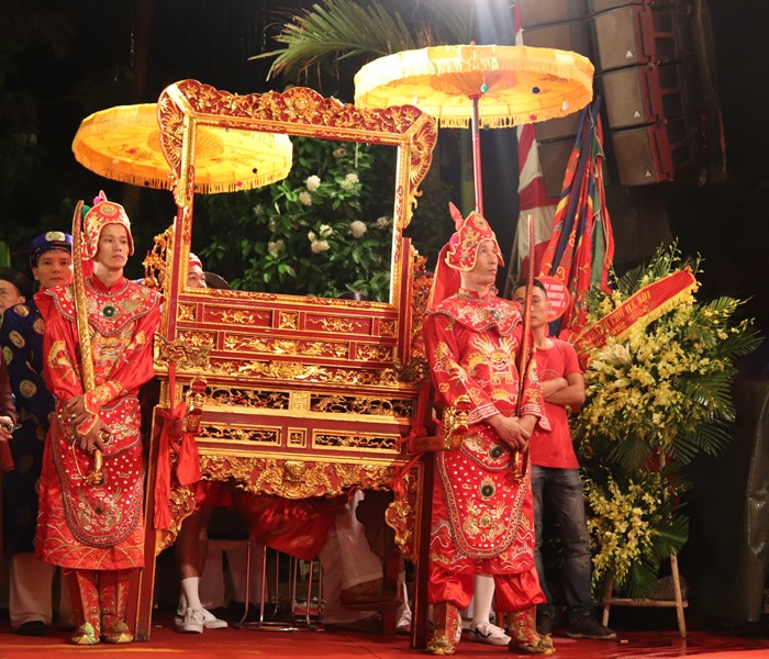 Di sản văn hóa Hà Nội: Cần sớm lập quy hoạch tổng thể bảo tồn Đình Chèm - Anh 3