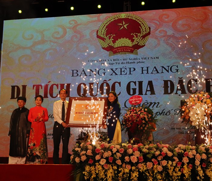 Di sản văn hóa Hà Nội: Cần sớm lập quy hoạch tổng thể bảo tồn Đình Chèm - Anh 1