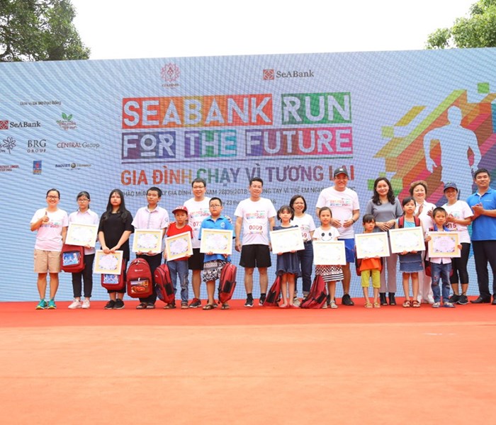 Hưởng ứng Ngày gia đình Việt Nam: Cùng chạy vì tương lai - Anh 1