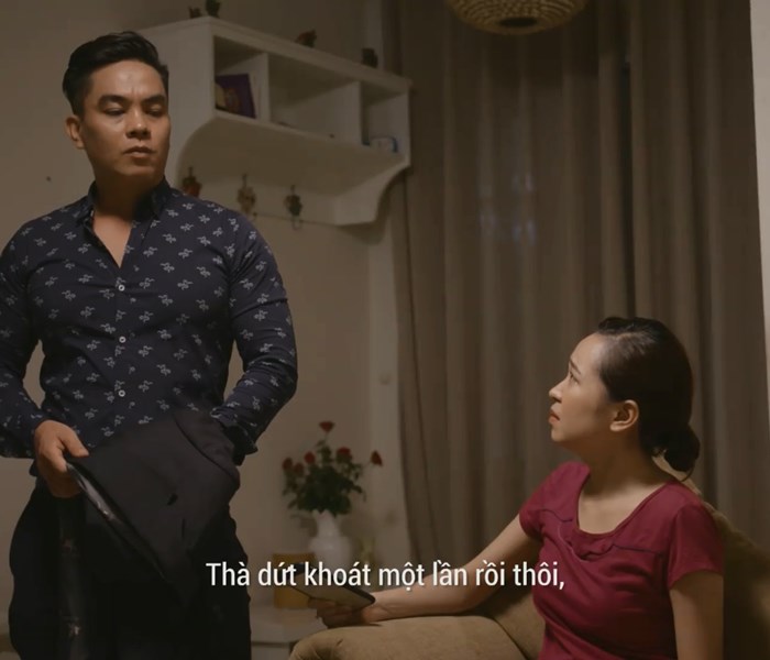 PHIM NGẮN TRIỆU VIEW KHIẾN NGƯỜI XEM RƠI NƯỚC MẮT TRONG NGÀY GIA ĐÌNH - Anh 1