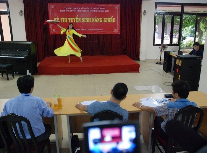 Các trường bắt đầu tổ chức thi năng khiếu - Anh 2