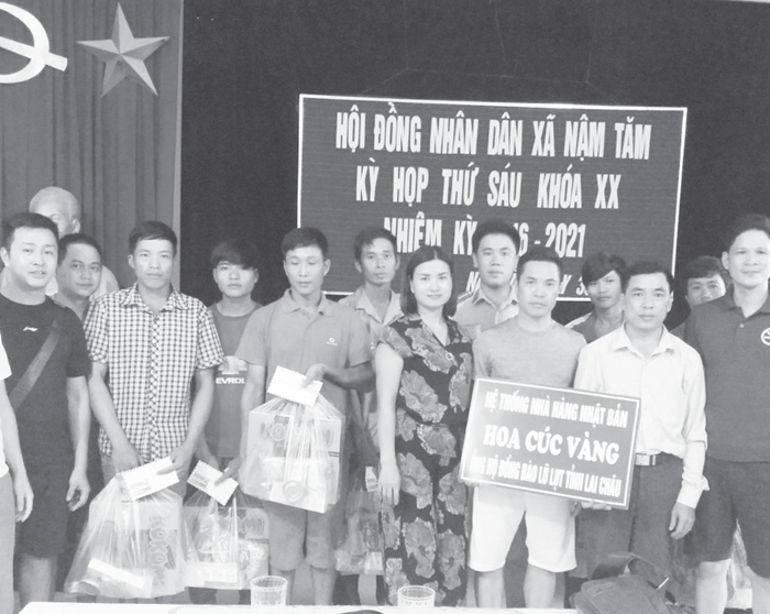 Làn sóng thiện nguyện hướng về đồng bào Lai Châu - Anh 1