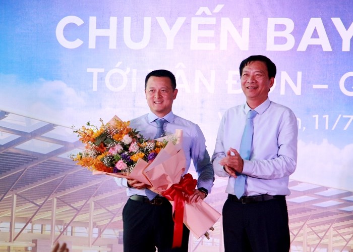 Quảng Ninh:​ Cảng Hàng không quốc tế Vân Đồn đón chuyến bay đầu tiên - Anh 2