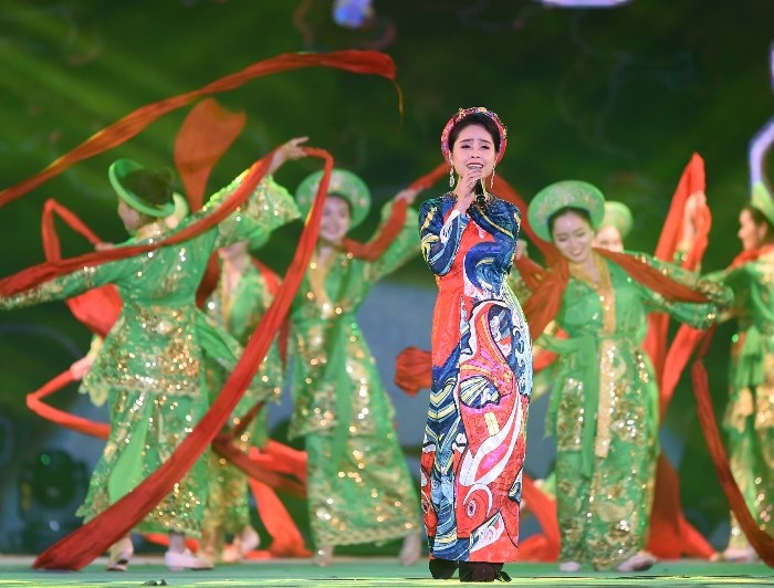 Làm gì để lễ hội trở thành sản phẩm du lịch chủ lực? - Anh 2