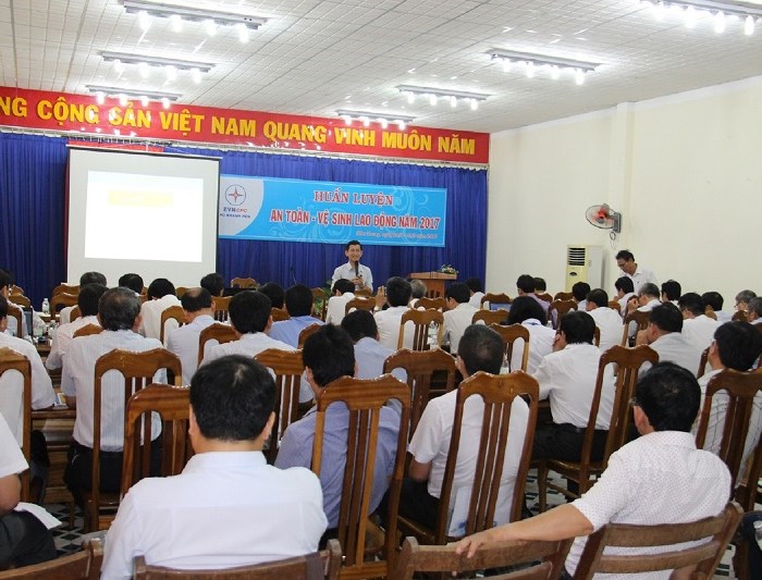 PC Khánh Hòa: Triển khai nhận diện rủi ro trong ngành điện - Anh 2
