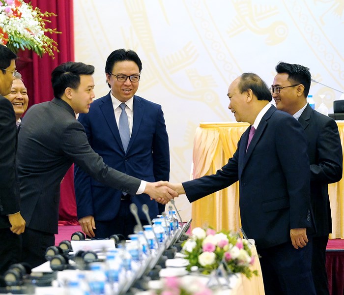 Thủ tướng Nguyễn Xuân Phúc: Không thể thiếu chế tài xử lý nghiêm tổ chức, cá nhân vi phạm về ATTP - Anh 1