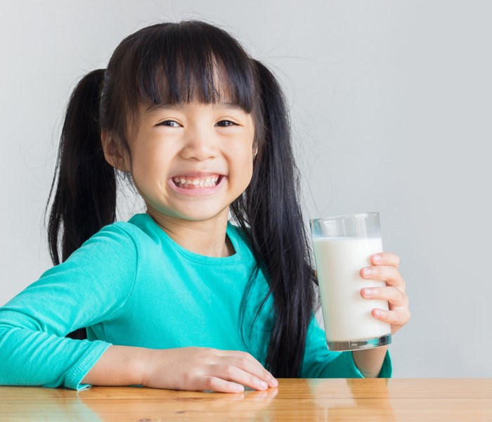 CHỌN SỮA TƯƠI CHUẨN CỦA HÀ LAN - Anh 1