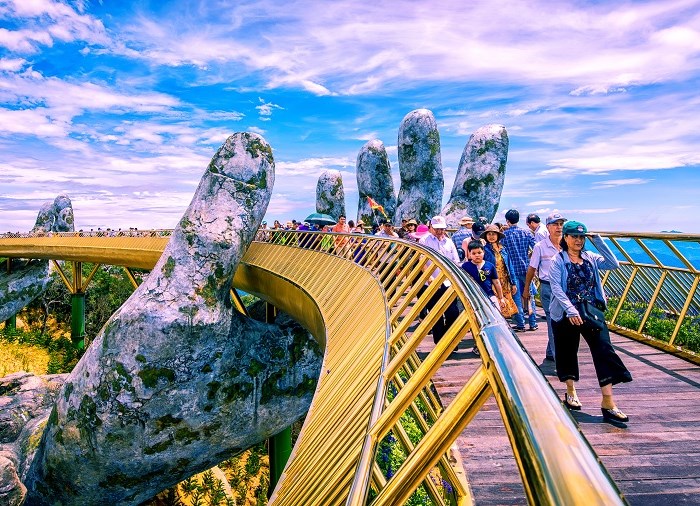 Archdaily viết về Cầu Vàng của Sun World Ba Na Hills - Anh 2
