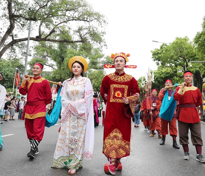 Lễ hội đường phố Hà Nội  kỉ niệm 10 năm điều chỉnh địa giới hành chính - Anh 2