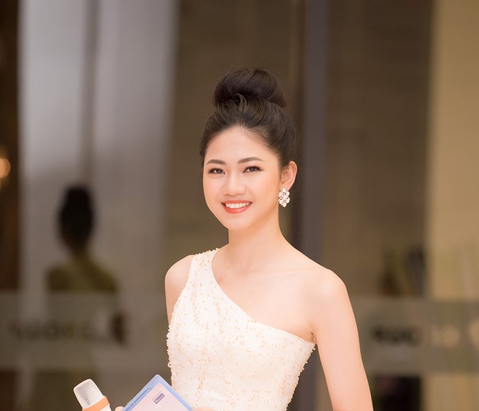 Á hậu Thanh Tú xác nhận không tham gia thi nhan sắc quốc tế - Anh 1