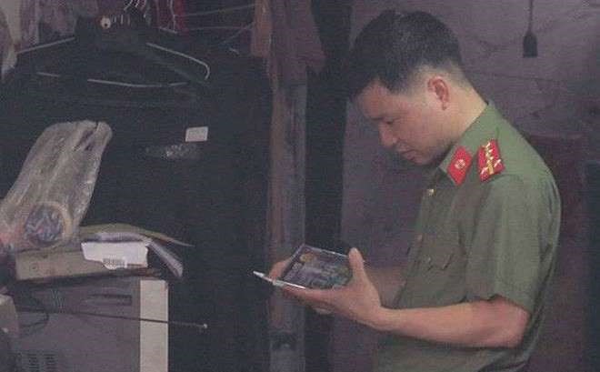 Giám đốc CA Hòa Bình tiết lộ thông tin bất ngờ trong vụ gian lận điểm thi - Anh 1