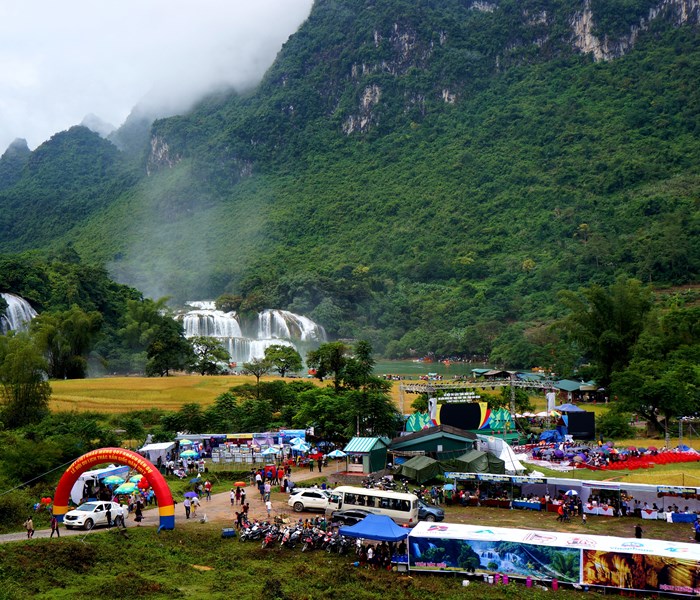 Du lịch thác Bản Giốc (Cao Bằng): Nhiều điểm nghẽn cần được tháo gỡ - Anh 2