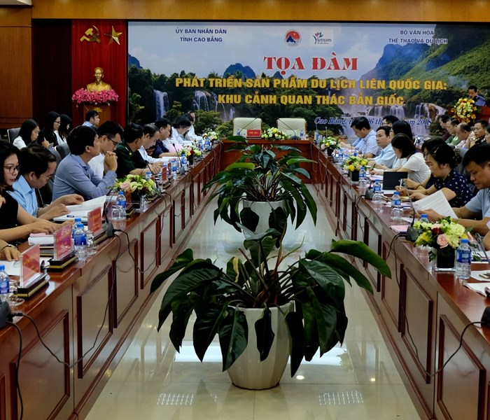 Du lịch  thác Bản Giốc (Cao Bằng): Nhiều điểm nghẽn cần được tháo gỡ - Anh 1