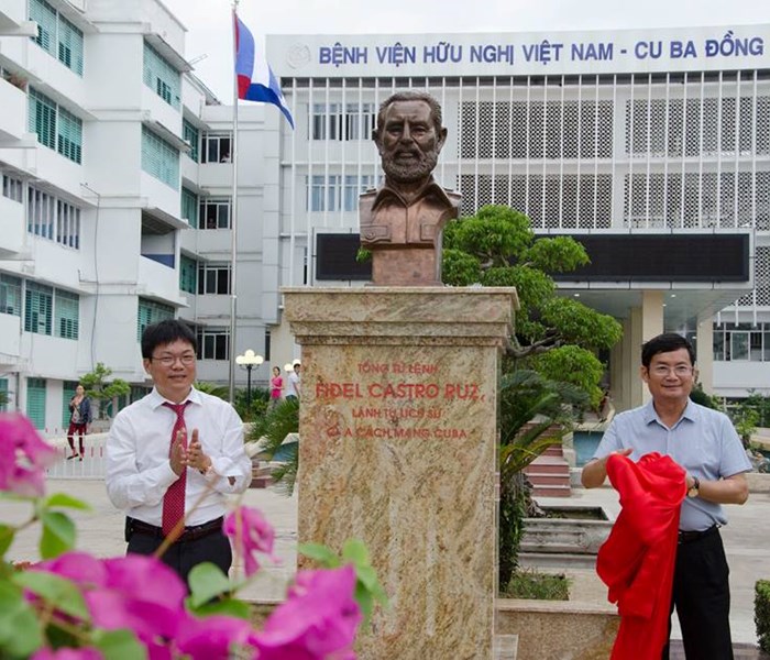 Khánh thành tượng đài lãnh tụ Fidel Castro - Anh 1