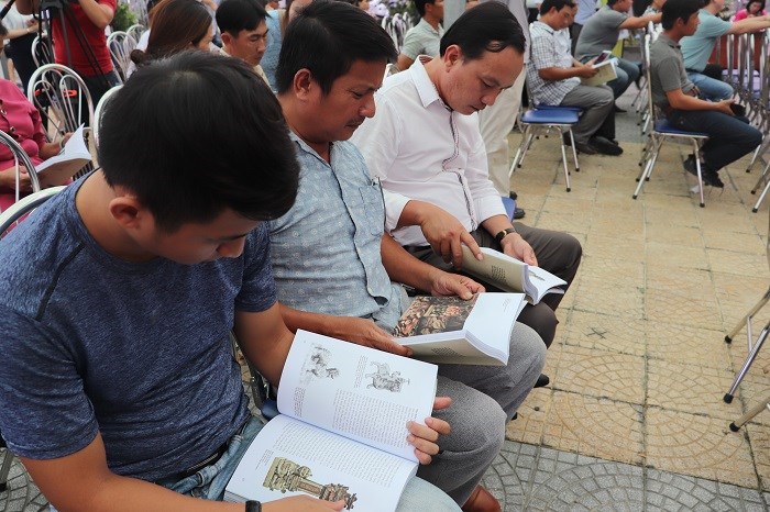 200 tư liệu linh vật Nghê Việt “ra mắt” công chúng Đà Nẵng - Anh 2