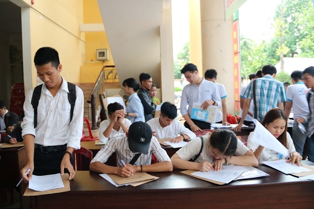 Đại học Huế: Thí sinh xác nhận nhập học chỉ đạt gần 70% - Anh 1