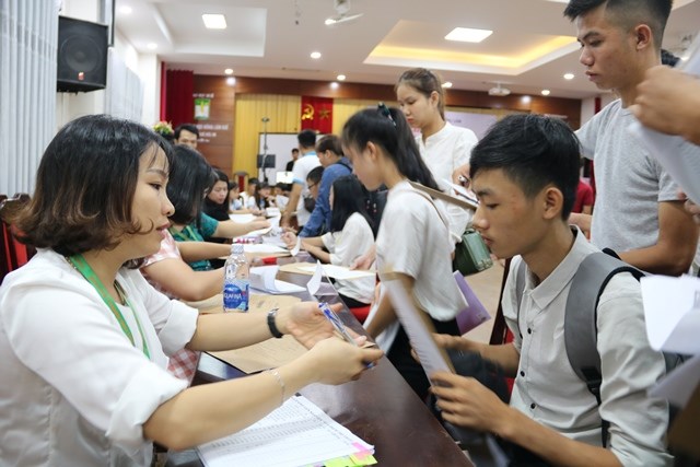 Đại học Huế: Thí sinh xác nhận nhập học chỉ đạt gần 70% - Anh 2