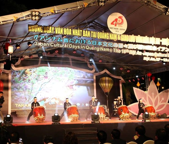 NGÀY HỘI CỦA TÌNH HỮU NGHỊ - Anh 1