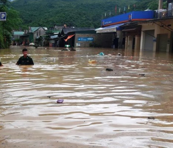 Bản làng chìm trong biển nước - Anh 2