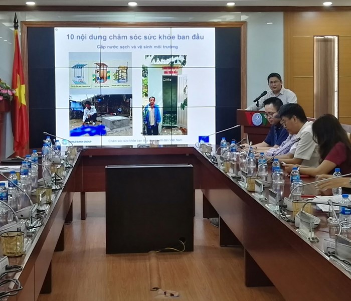 Cuộc thi ảnh “Chăm sóc sức khoẻ ban đầu cho người dân” - Anh 1