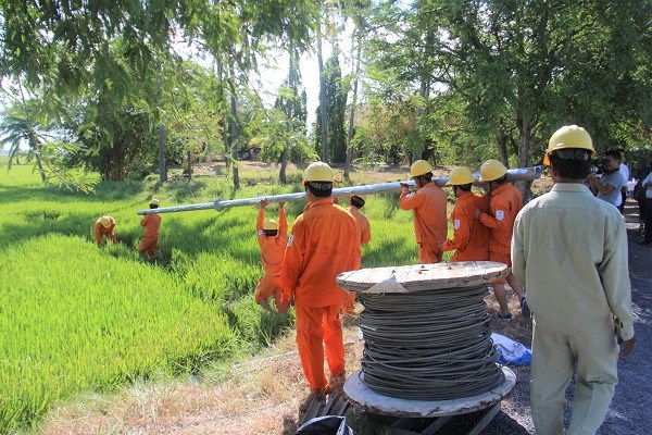 PC Khánh Hòa: Hơn 100 công nhân, kỹ sư tham gia diễn tập phòng chống thiên tại - Anh 2