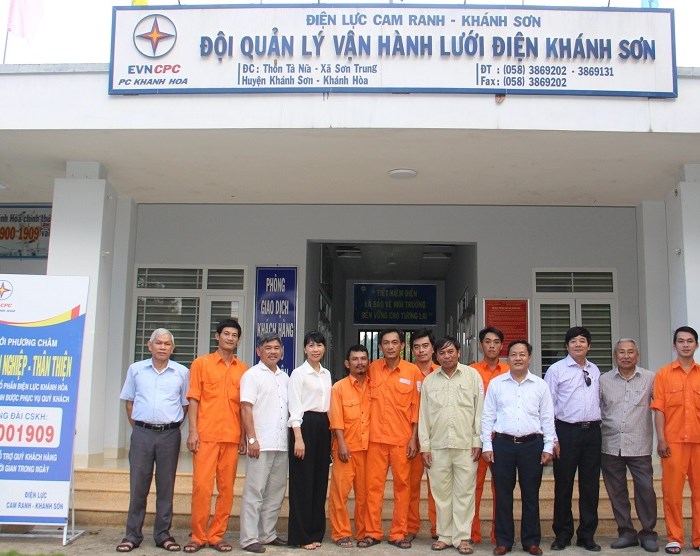 Khánh Hòa: Người thợ điện của buôn làng - Anh 2