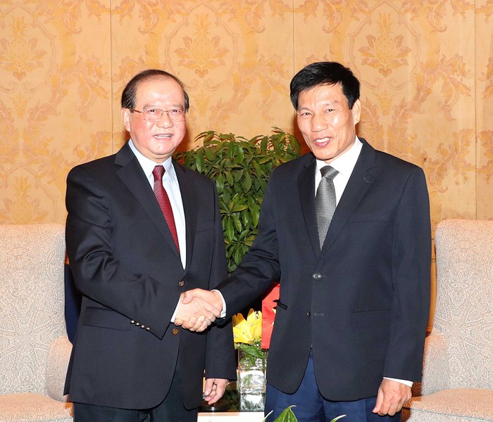 Bộ trưởng Nguyễn Ngọc Thiện tiếp Bộ trưởng Bộ Thông tin, Văn hóa và Du lịch Lào - Anh 1