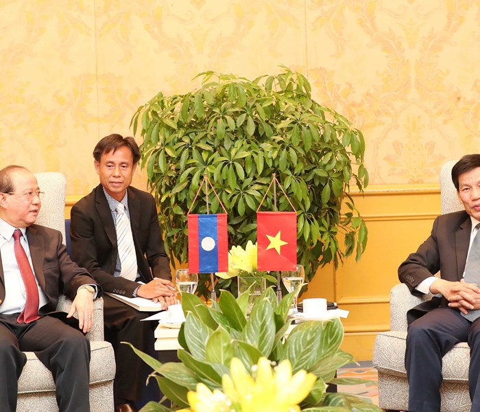 Bộ trưởng Nguyễn Ngọc Thiện tiếp Bộ trưởng Bộ Thông tin, Văn hóa và Du lịch Lào - Anh 3