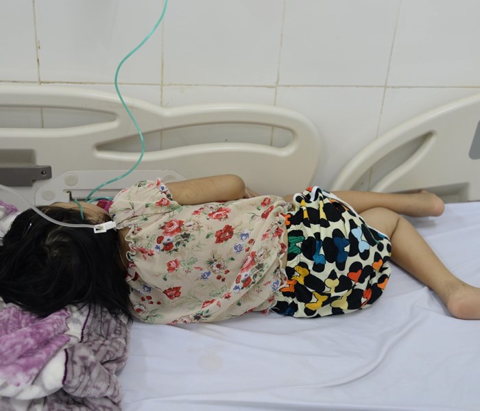 Bé mắc bệnh thalassemia, đái tháo đường tuýp 1 ít gặp - Anh 1