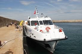 QUẢNG TRỊ:  Đưa vào sử dụng tàu vận chuyển hành khách ra đảo Cồn Cỏ - Anh 1