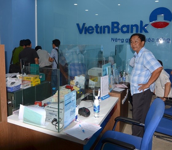 Ráo riết truy bắt đối tượng táo tợn cướp ngân hàng - Anh 2